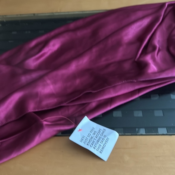 ASOS DESIGN satin twist shoulder midi dress with slit in pink side 8 - Picture 8 of 8